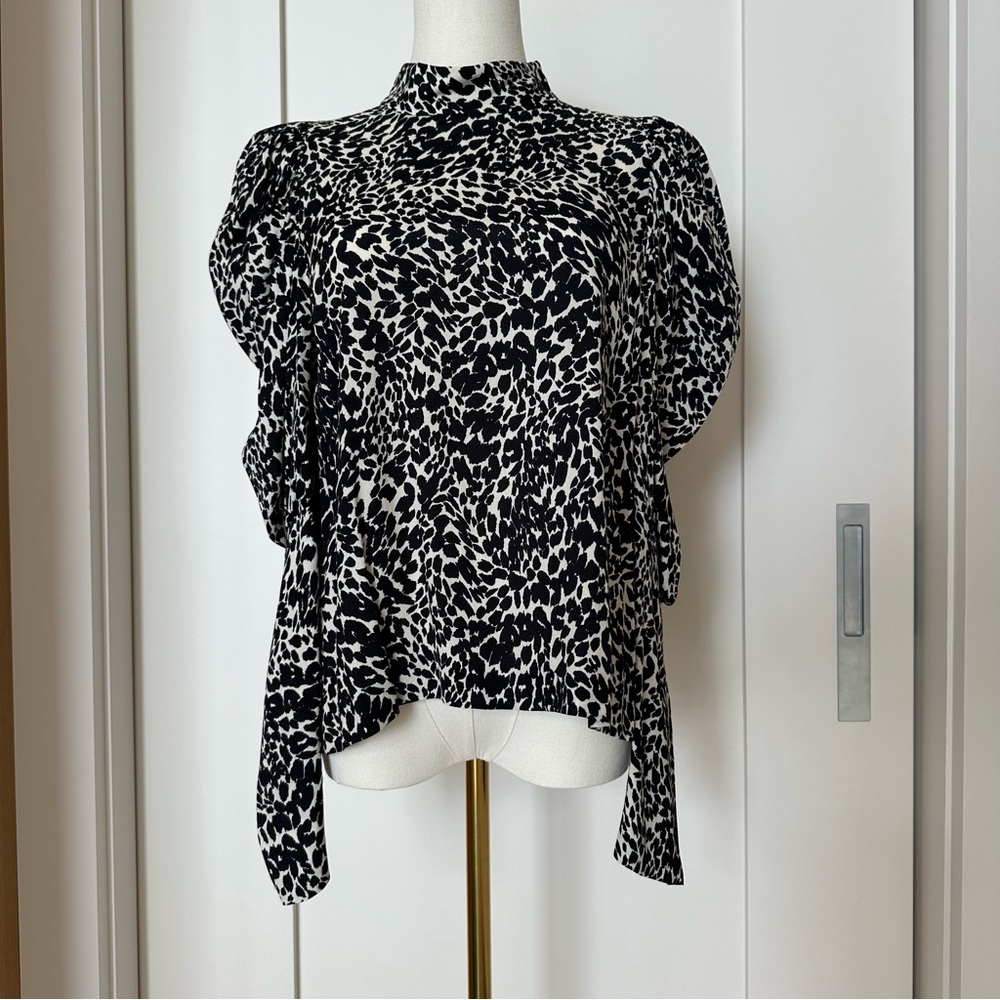 ZARA puff sleeve blouse size S